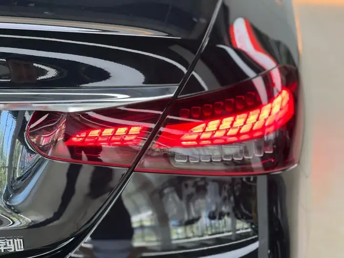 Mercedes-Benz E-Class 2023 Model E 300 L Luxury Model sedan – фото 8