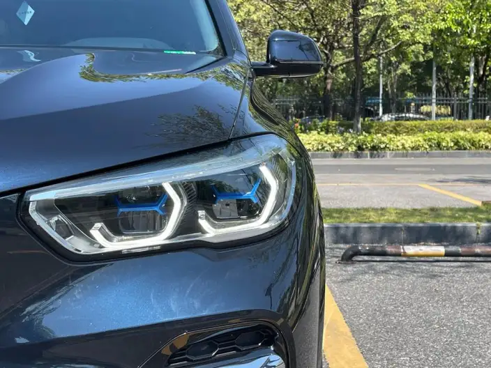 BMW X5 2022 Model xDrive 30Li Exclusive Model M Sports Set – фото 9
