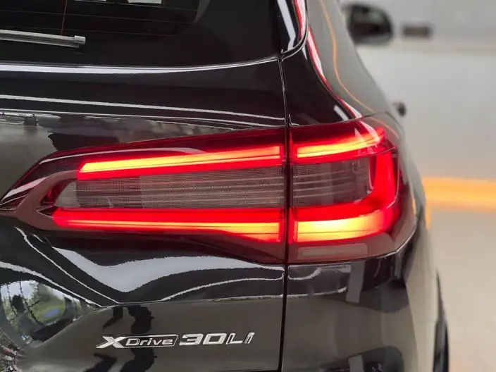 BMW X5 2022 Model Facelift xDrive 30Li Exclusive Model M Sports Set – фото 7