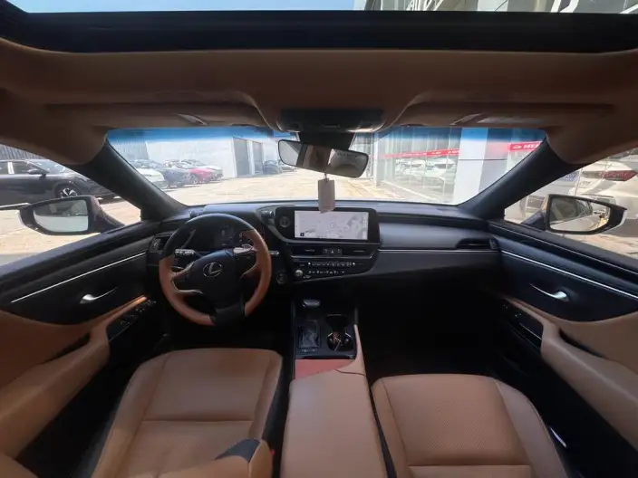 Lexus ES 2022 Model 200 Superior Edition – фото 6