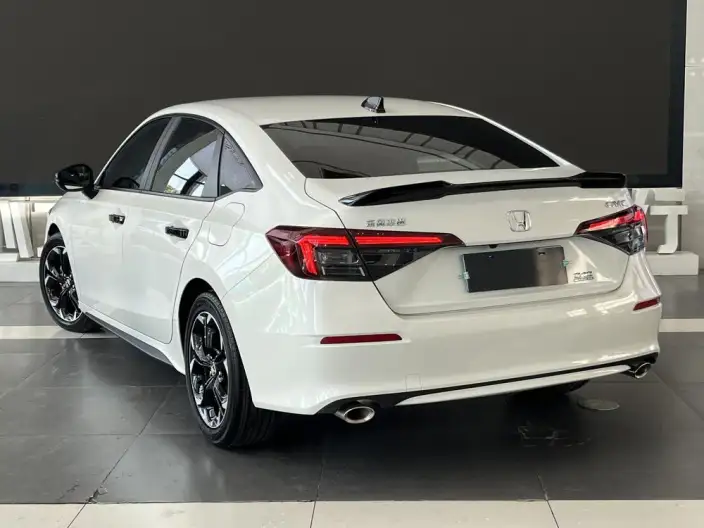Honda Civic 2025 Model 240TURBO CVT Smart Fun Plus