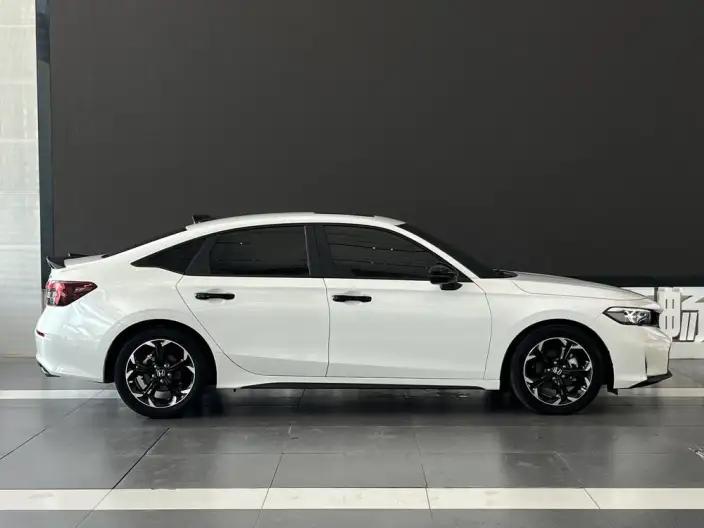 Honda Civic 2025 Model 240TURBO CVT Smart Fun Plus – фото 7