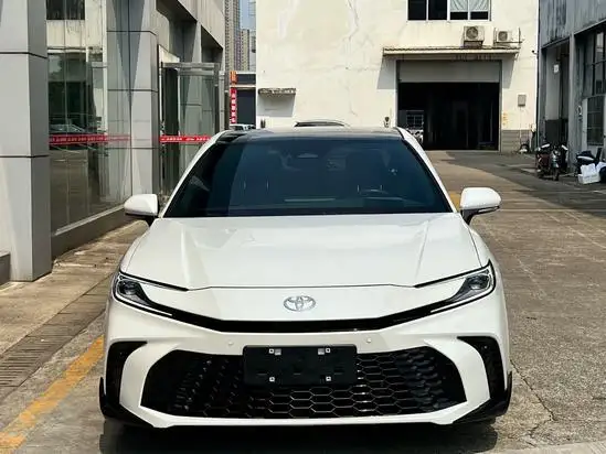 Toyota Camry 2024 Model Hybrid 2.0HS Sports Edition – фото 2