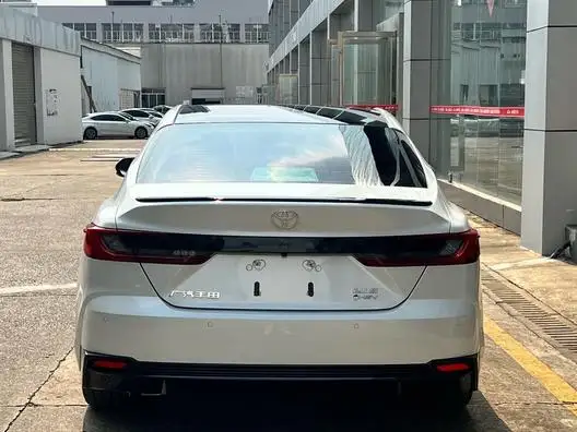 Toyota Camry 2024 Model Hybrid 2.0HS Sports Edition – фото 3
