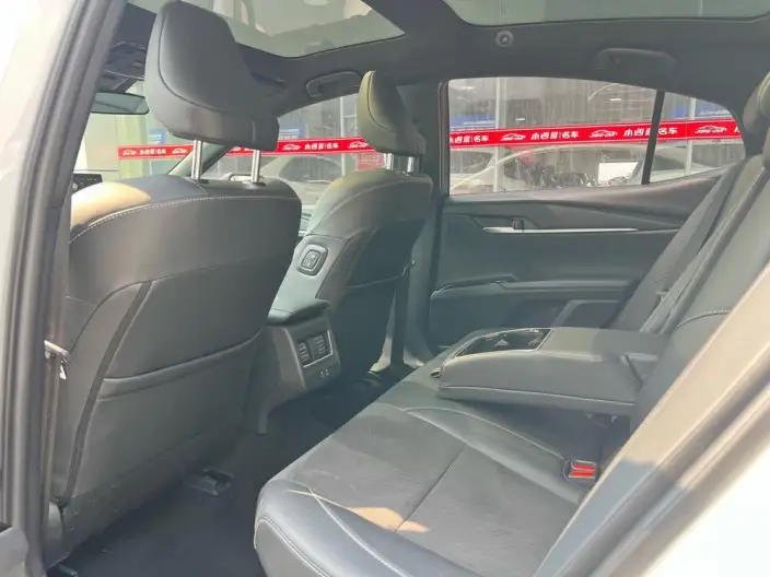 Toyota Camry 2024 Model Hybrid 2.0HS Sports Edition – фото 10