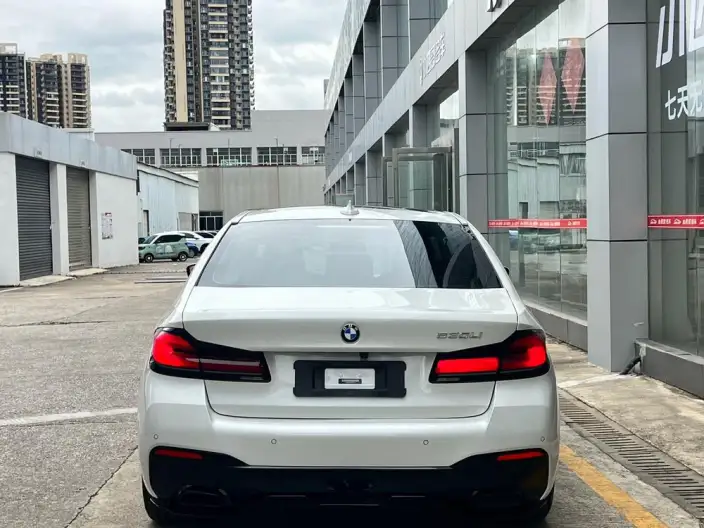 BMW 5 Series 2022 Model Facelift 530Li Exclusive Model M Sports Set – фото 5