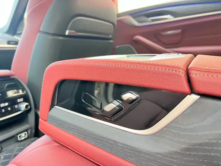 BMW 5 Series 2022 Model Facelift 530Li Exclusive Model M Sports Set – фото 9