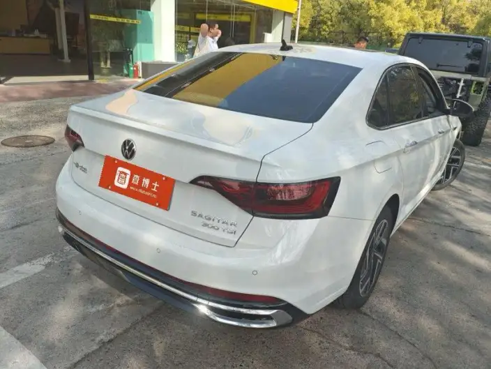 Volkswagen Sagitar 2024 Model 300TSI DSG Beyond Edition – фото 4