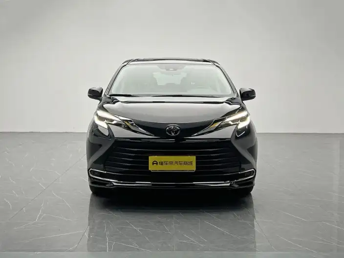 Toyota Sienna 2024 Model Hybrid 2.5L Comfort Edition
