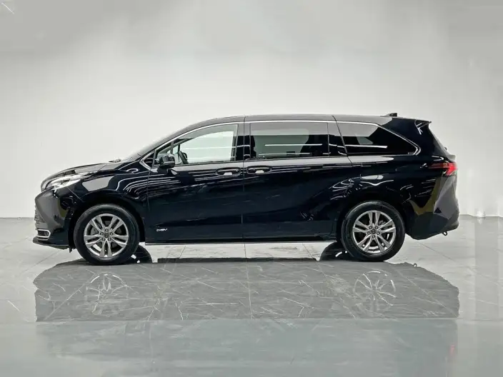 Toyota Sienna 2024 Model Hybrid 2.5L Comfort Edition