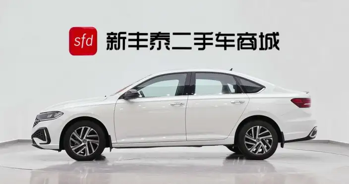 Volkswagen Lavida 2024 Model 300TSI DSG Starry Sky Leading Edition – фото 3