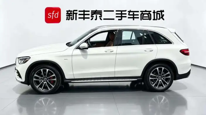 Mercedes-Benz GLC 2023 Model GLC 260 L 4MATIC Luxury Model 5 seat