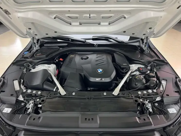 BMW 5 Series 2026 Model 530Li Leading Model M Sports Set – фото 6