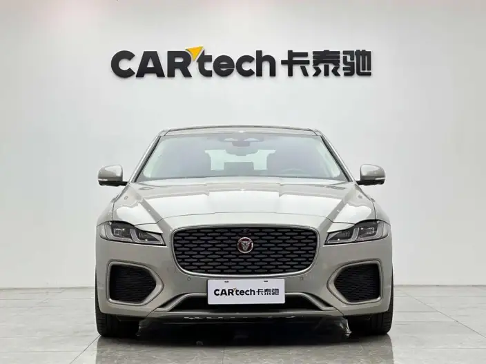 Jaguar XFL 2024 Model 2.0T P250 2WD Exclusive Deluxe Edition