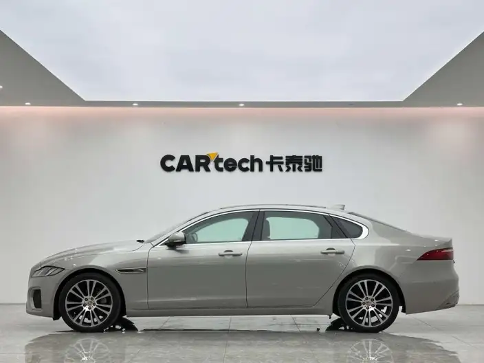 Jaguar XFL 2024 Model 2.0T P250 2WD Exclusive Deluxe Edition