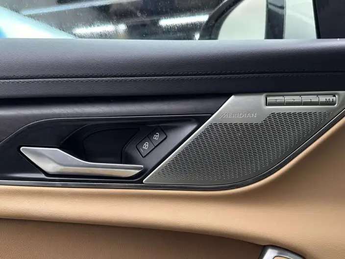 Jaguar XFL 2024 Model 2.0T P250 2WD Exclusive Deluxe Edition – фото 9