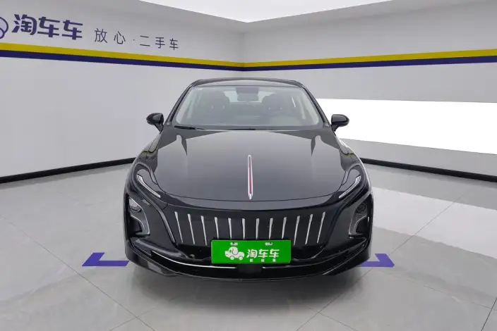 Hongqi E-QM5 2024 Model 500KM Travel Edition 100kW