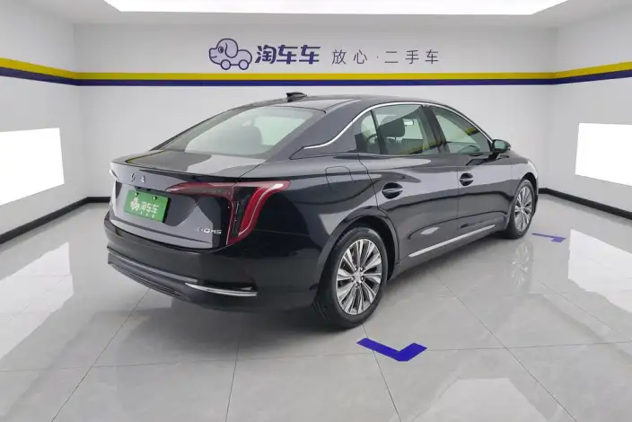 Hongqi E-QM5 2024 Model 500KM Travel Edition 100kW