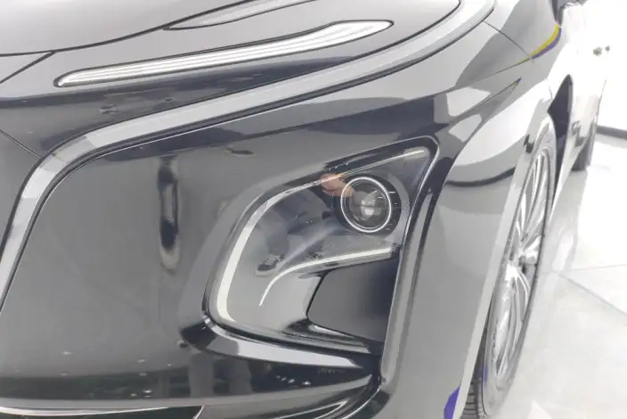 Hongqi E-QM5 2024 Model 500KM Travel Edition 100kW – фото 5
