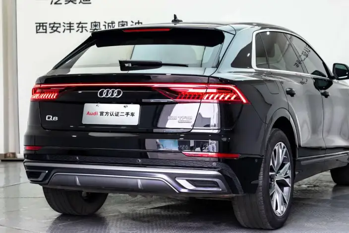 Audi Q8 2023 Model 55 TFSI Luxury Dynamic Model