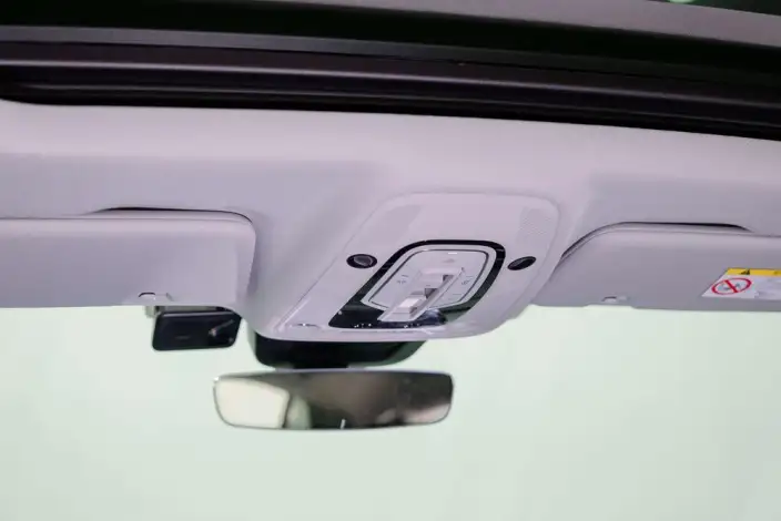 Audi Q8 2023 Model 55 TFSI Luxury Dynamic Model – фото 6