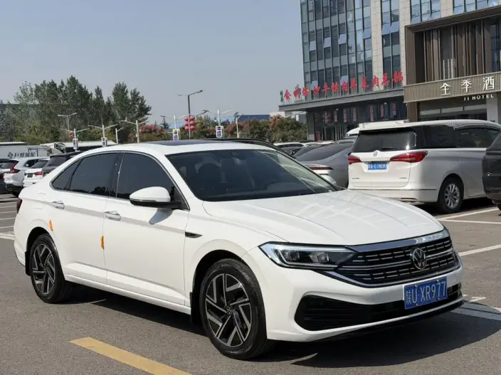 Volkswagen Sagitar 2024 Model 300TSI DSG Beyond Edition
