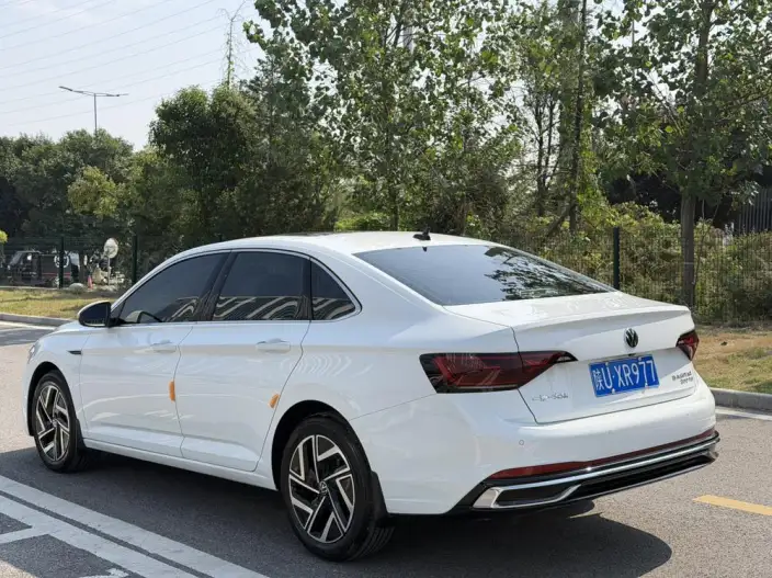 Volkswagen Sagitar 2024 Model 300TSI DSG Beyond Edition