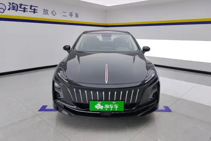 Hongqi E-QM5 2024 Model 500KM Travel Edition 100kW