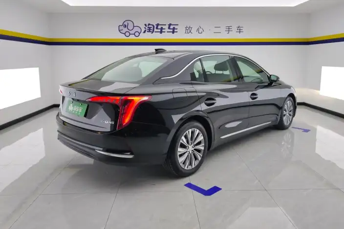 Hongqi E-QM5 2024 Model 500KM Travel Edition 100kW