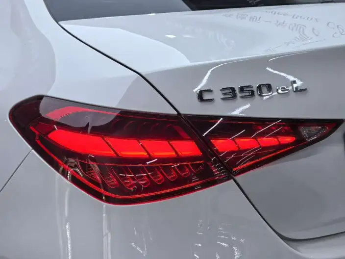 Mercedes-Benz C-Class PHEV 2023 Model C 350 eL – фото 8