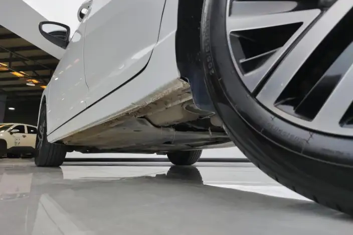 Volkswagen Lavida 2023 Model 300TSI DSG Manyi Edition – фото 6