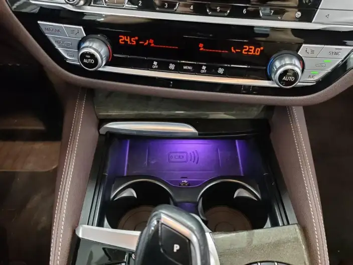BMW 5 Series 2022 Model Facelift II 525Li Luxury Set – фото 6