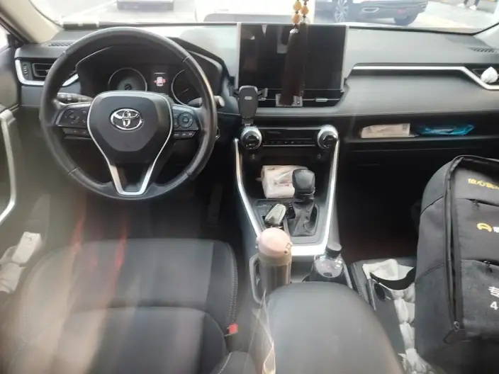 Toyota Wildlander 2022 Model 2.0L 2WD Luxury PLUS Edition – фото 5