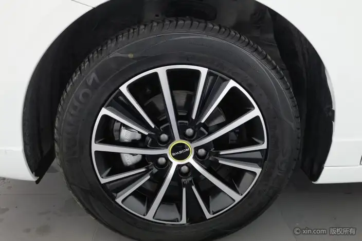 Roewe i5 2021 Model Facelift 1.5L CVT Diamond Edition – фото 10