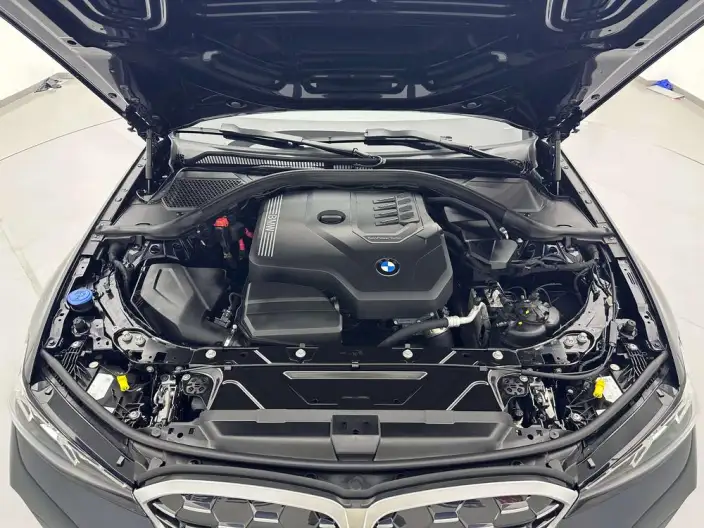 BMW 3 Series 2023 Model 325i M Sports Set – фото 8