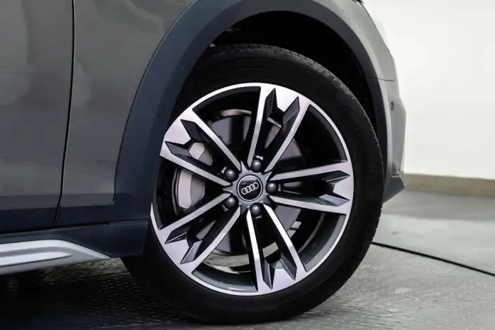 Audi A4 Imported 2023 Model allroad quattro – фото 10
