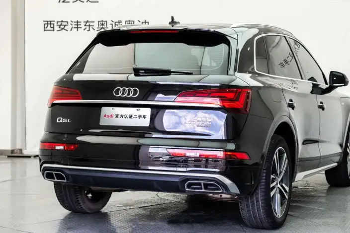 Audi Q5L 2022 Model 40T Luxury Dynamic Model – фото 7