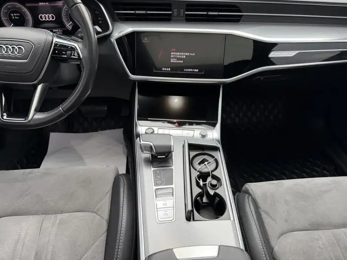 Audi A6L PHEV 2022 Model 55 TFSI e quattro – фото 7