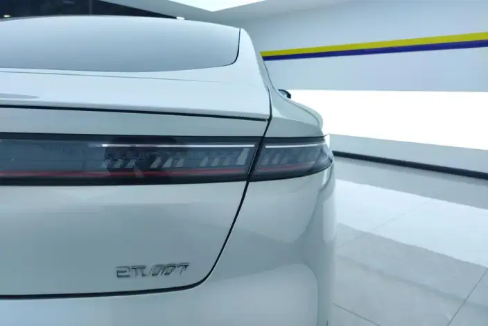 eπ 007 2024 Model EV 530Pro Edition – фото 5
