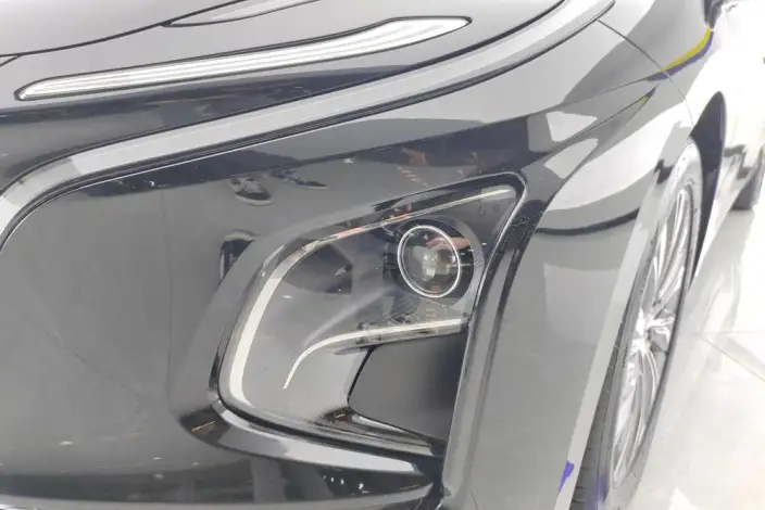 Hongqi E-QM5 2024 Model 500KM Travel Edition 100kW – фото 5
