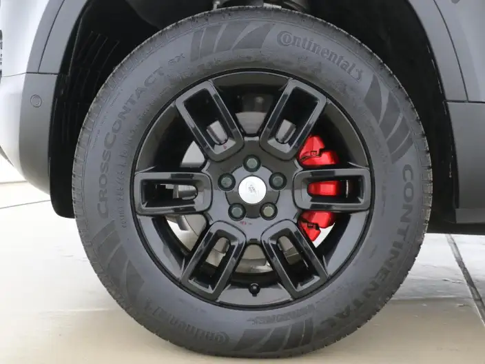 Land Rover Defender 2024 Model 90 2.0T P300 S – фото 10