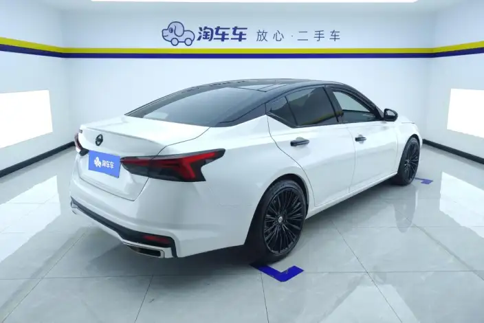 Nissan Teana 2022 Model 2.0L XL-Upr Premium Edition – фото 3
