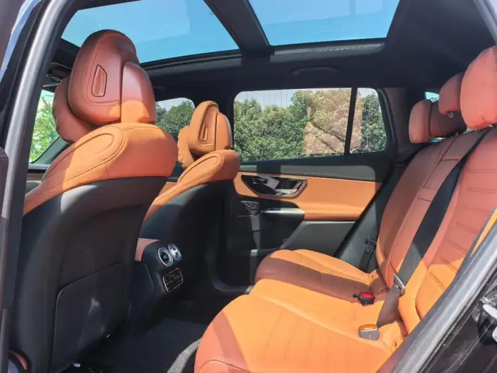Mercedes-Benz GLC 2024 Model GLC 300 L 4MATIC Dynamic Model 5 seat – фото 9