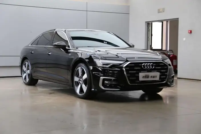 Audi A6L 2025 Model 55 TFSI quattro Exclusive Dynamic Model