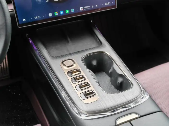 Xiaomi SU7 2024 Model 4WD Ultra-long Endurance Max Edition – фото 10