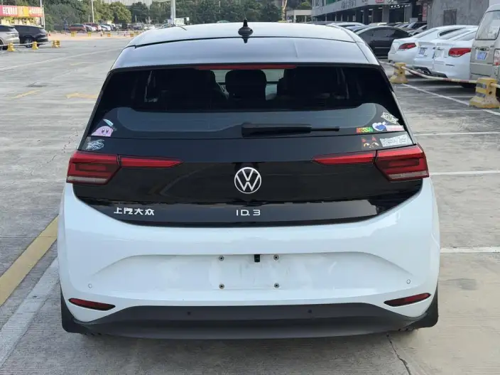 Volkswagen ID.3 2023 Model L Class Model Pure Smart Edition – фото 6