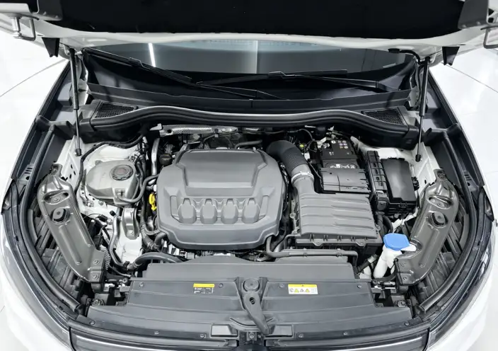 Volkswagen Tiguan L 2025 Model Pro 380TSI 4WD R-Line Zhizun Edition – фото 6