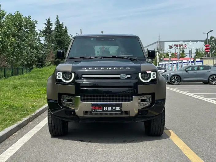 Land Rover Defender 2022 Model 110 X P400