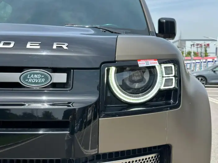 Land Rover Defender 2022 Model 110 X P400 – фото 9