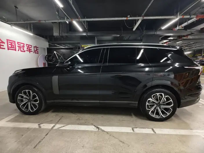 Lynk & Co 09 2024 Model 2.0T 4WD Sports Edition